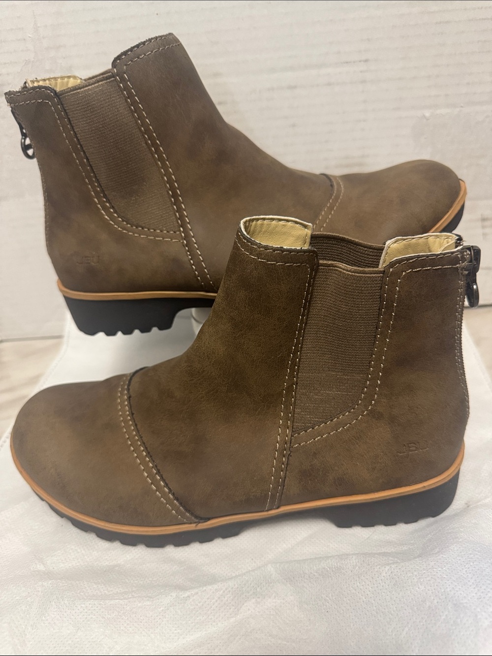JBU Men's Brown Chukka Boots